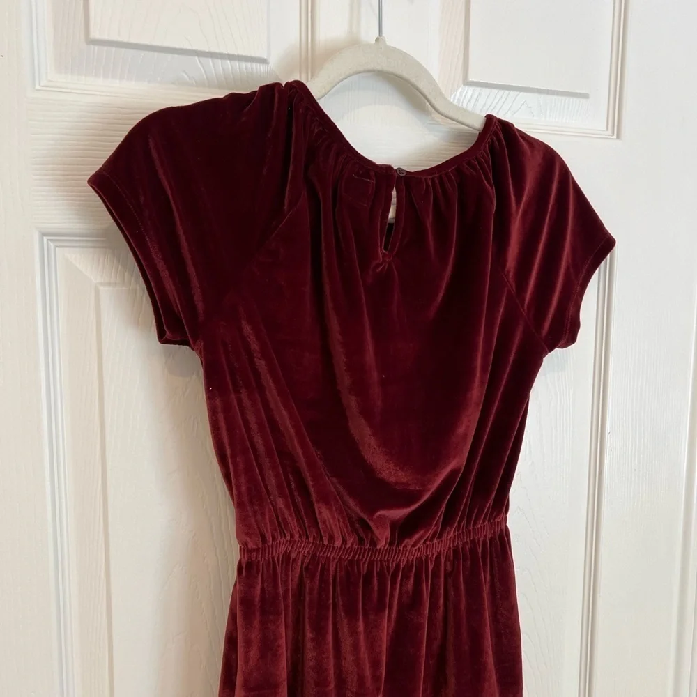 GAP Kids Burgundy Velvet Tiered Dress Elastic Waist Short Sleeve Girls Large